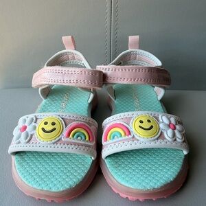 Carter's girls Stellah size 5. (light up sole)💡
